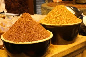 ras el hanout jaune rouge - achat, utilisation, bienfaits - épices du monde