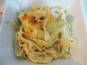 recette camembert chaud sur des tagliatelles - épices du monde